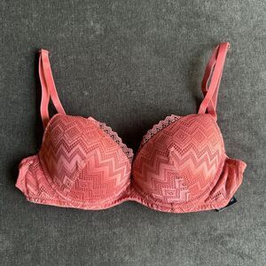 H-m Women's Pink and Red Bra